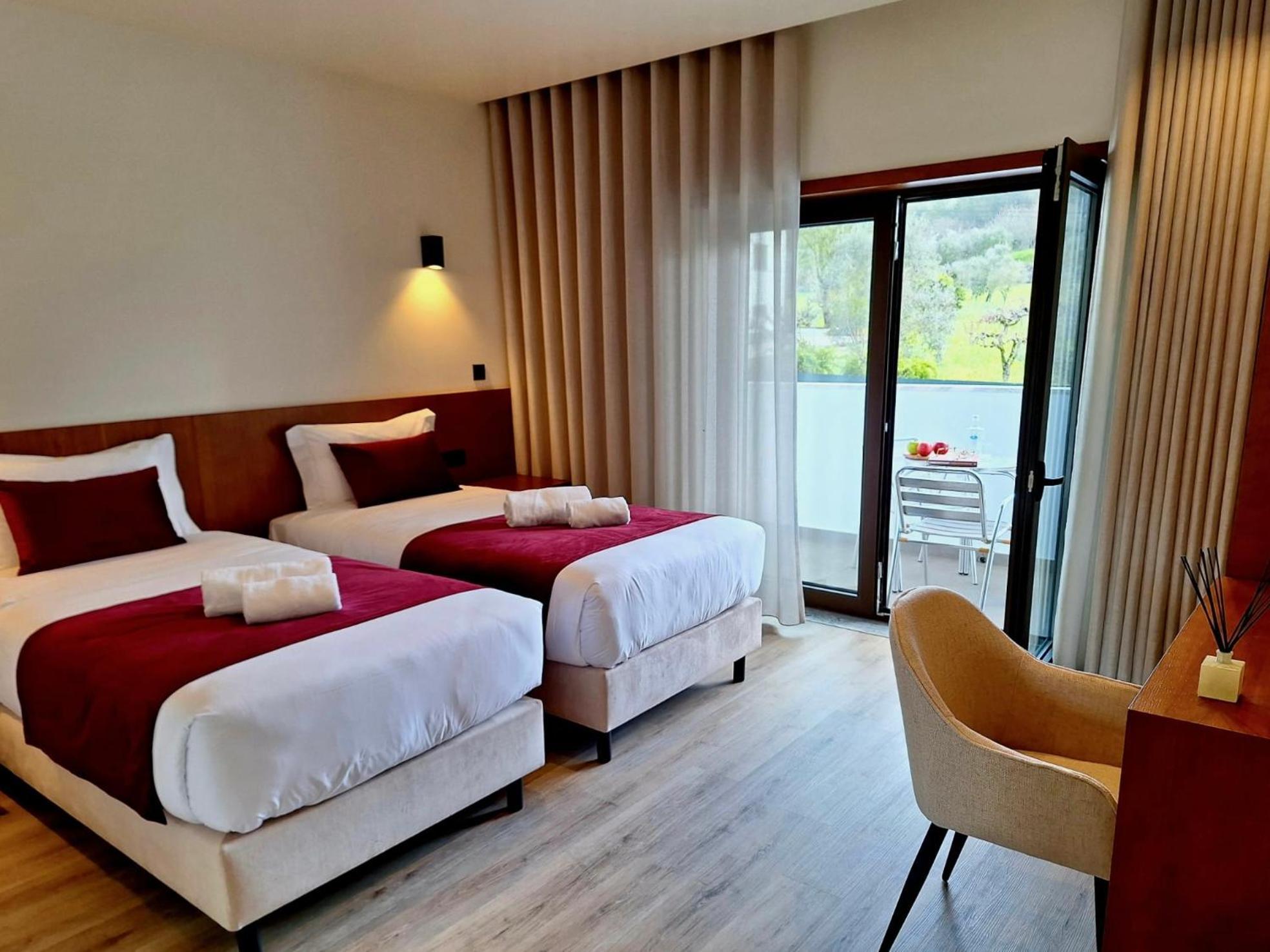 3M Hostel & Suites Alvaiazere Bagian luar foto
