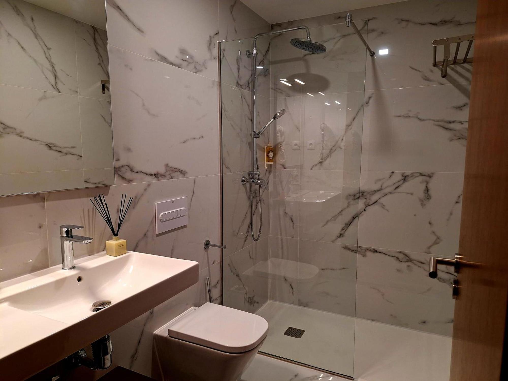 3M Hostel & Suites Alvaiazere Bagian luar foto