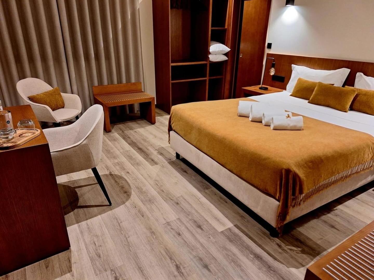 3M Hostel & Suites Alvaiazere Bagian luar foto