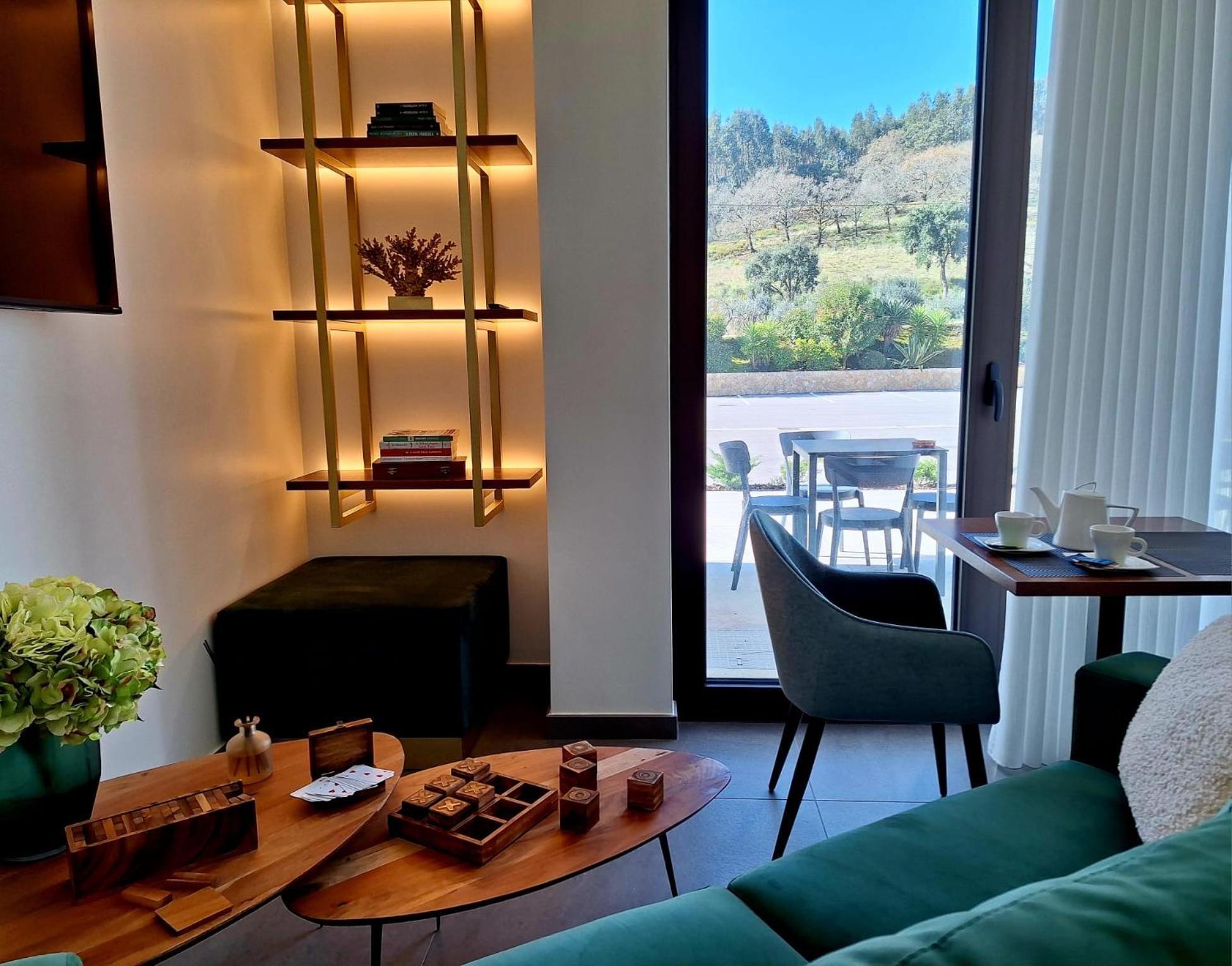 3M Hostel & Suites Alvaiazere Bagian luar foto